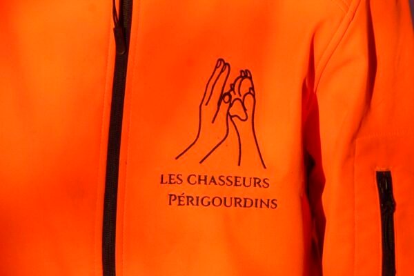 IMG_5074 veste sans manche orange L'amour avec un grand A